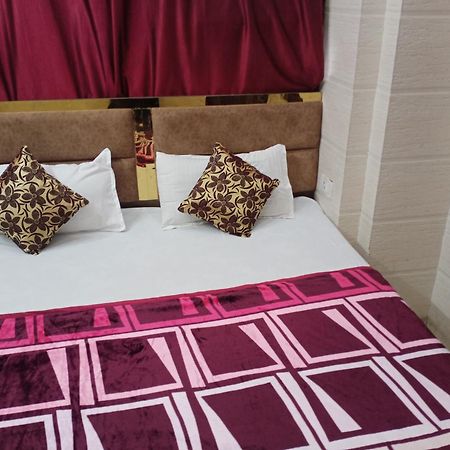 Arora Guest House Amritsar Extérieur photo
