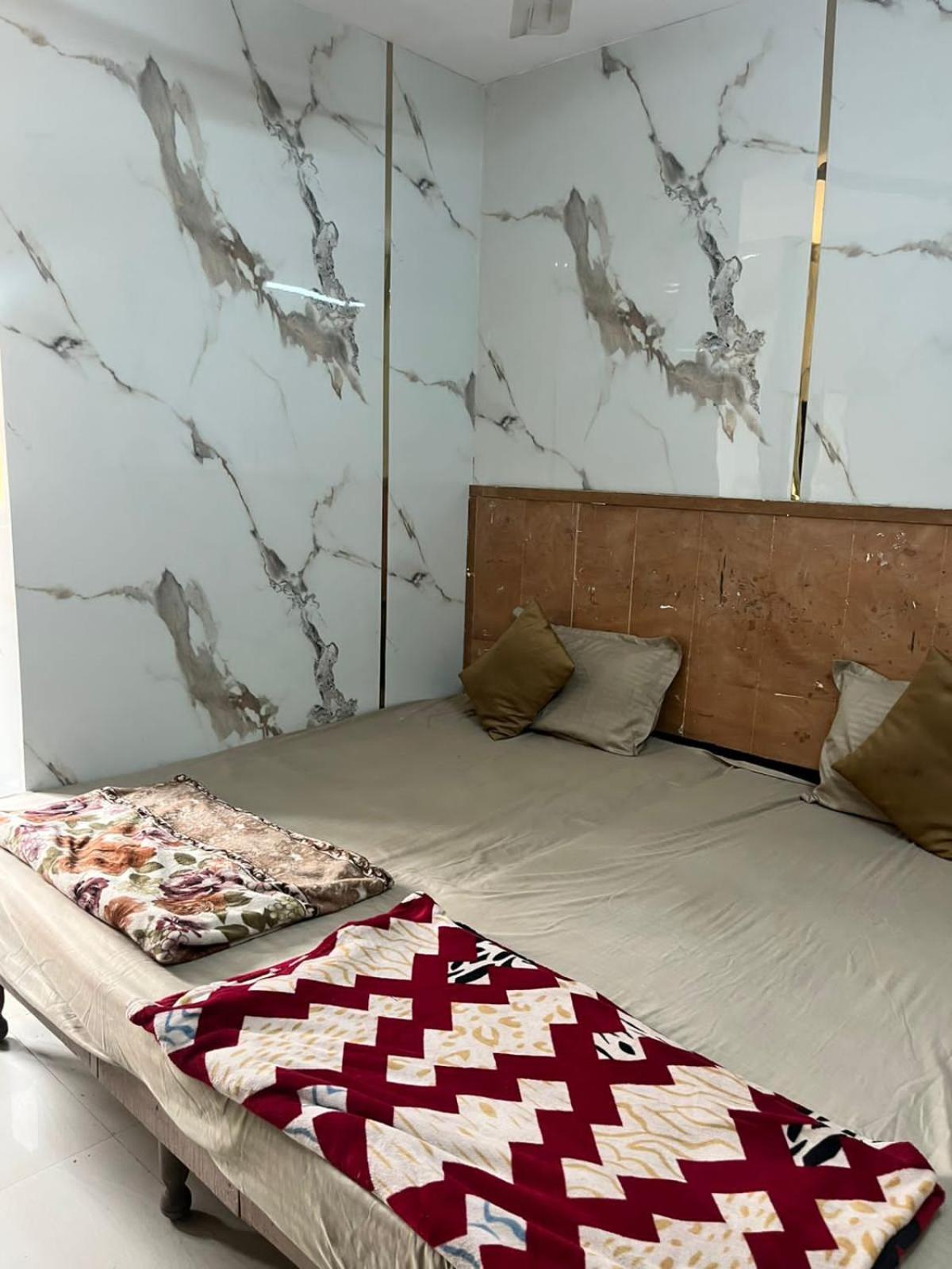Arora Guest House Amritsar Extérieur photo